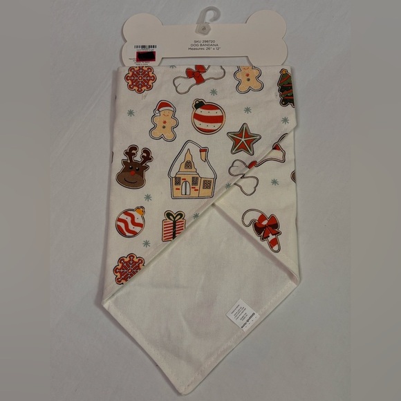 Kirkland’s Home Christmas Collection Festive Gingerbread Pet Bandana 26x12 - Picture 4 of 7
